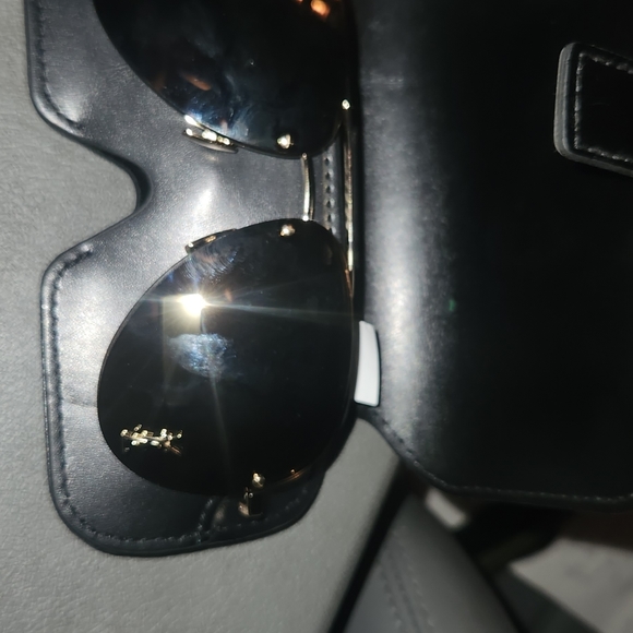 Saint Laurent Gold Classic 11 M - Picture 4 of 9